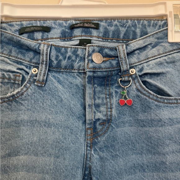 Wild Fable Low Rise Bootcut Frayed Jeans Women’s Size 00 Cherry Charm Light Wash - Picture 4 of 10